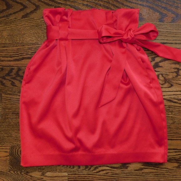 Satin Red Skirt - Picture 4 of 6